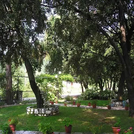 Hotel apartamentowy Irini