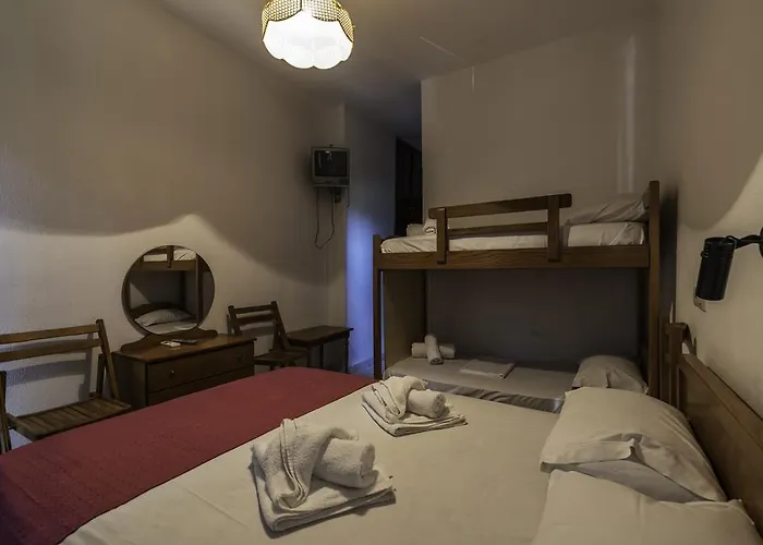 アパートホテル Irini *